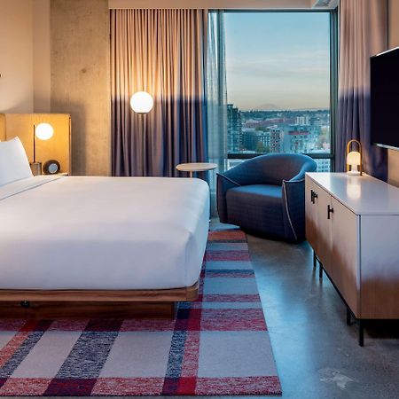 ホテル Hyatt Centric Downtown ポートランド エクステリア 写真
