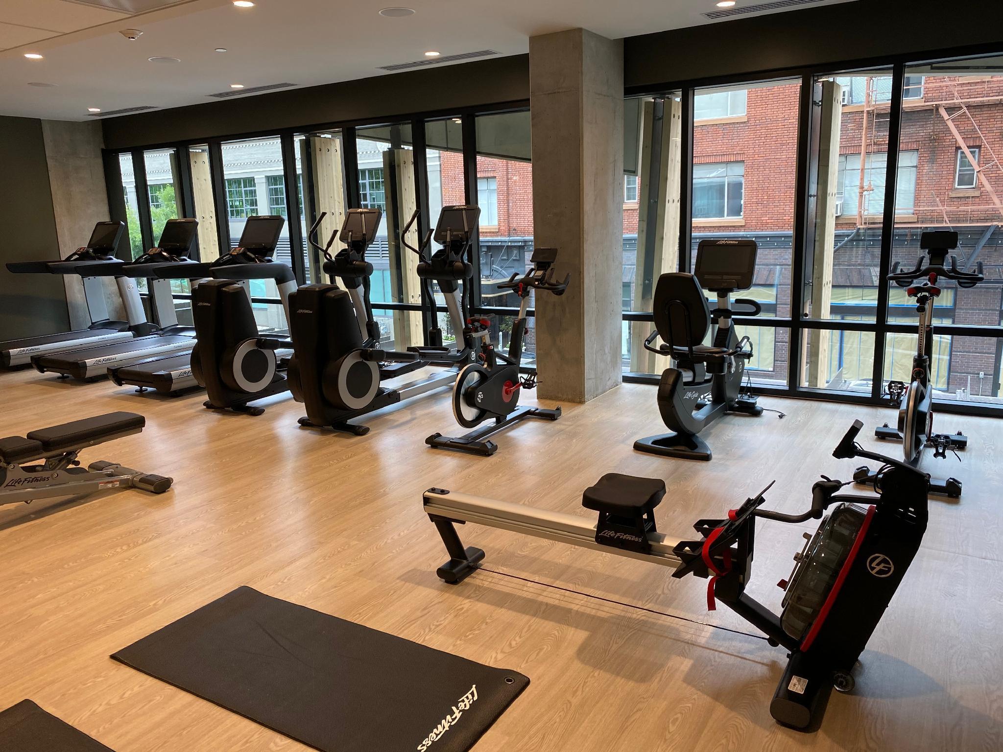 ホテル Hyatt Centric Downtown ポートランド エクステリア 写真